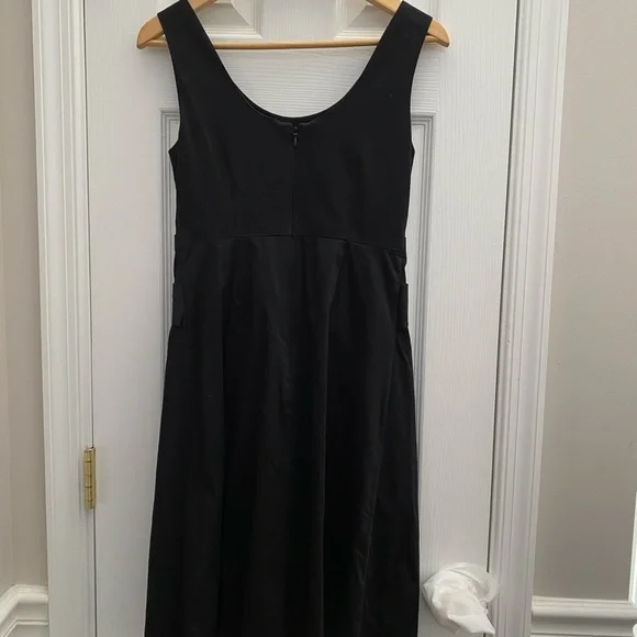 Kate Spade Black Bow Dress, Size 2 - Picture 4 of 6